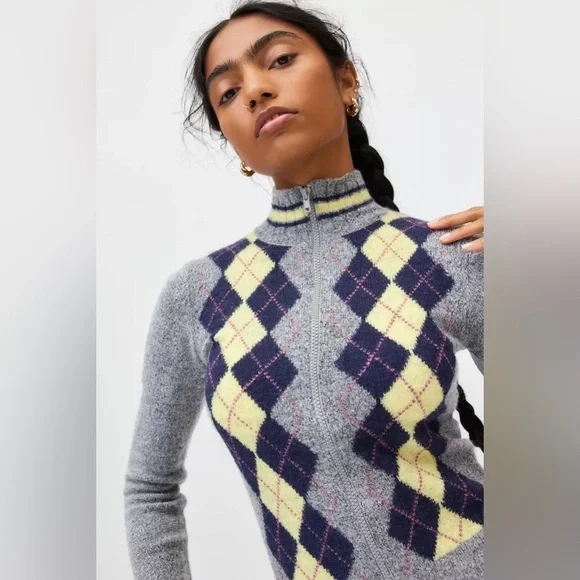 URBAN OUTFITTERS BDG Clarke Argyle Zip-Up Sweater - Picture 2 of 12